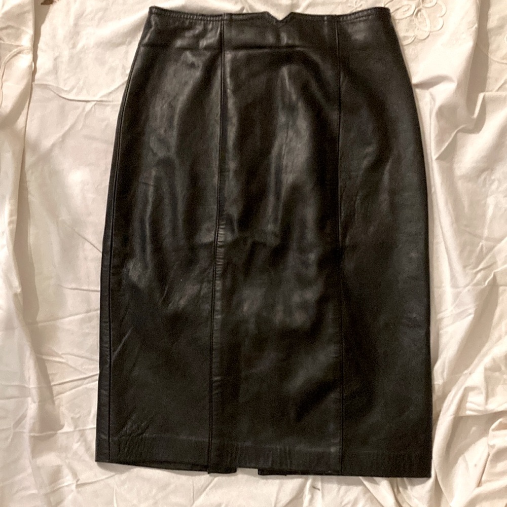 Danier Black Leather Skirt Sz8 Buttery Soft